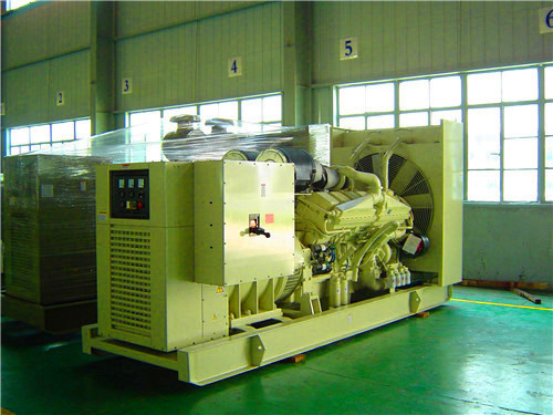 江東租賃移動(dòng)式柴油發(fā)電機(jī)去哪找?康明斯偉力發(fā)電機(jī)規(guī)格型號(hào)參數(shù)、特點(diǎn)有什么？